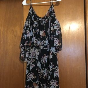 Whitehouse Blackmarket cold shoulder dress